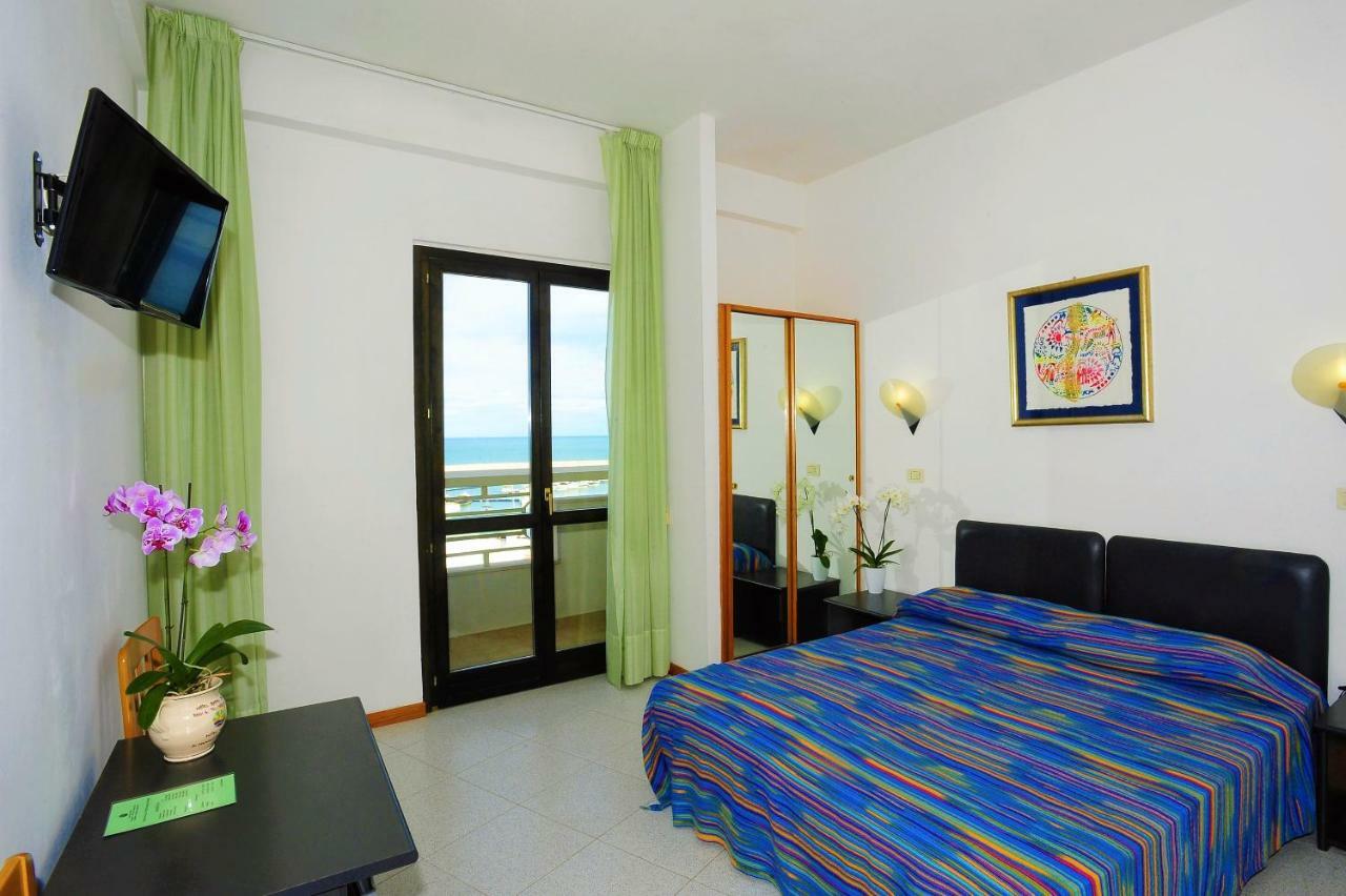Hotel Borgo Marina Роди-Гарганико Экстерьер фото
